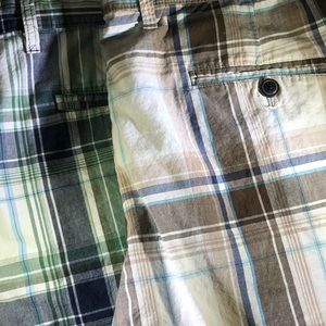 GAP Men’s Plaid Shorts Lot of 2 size 40 🏝